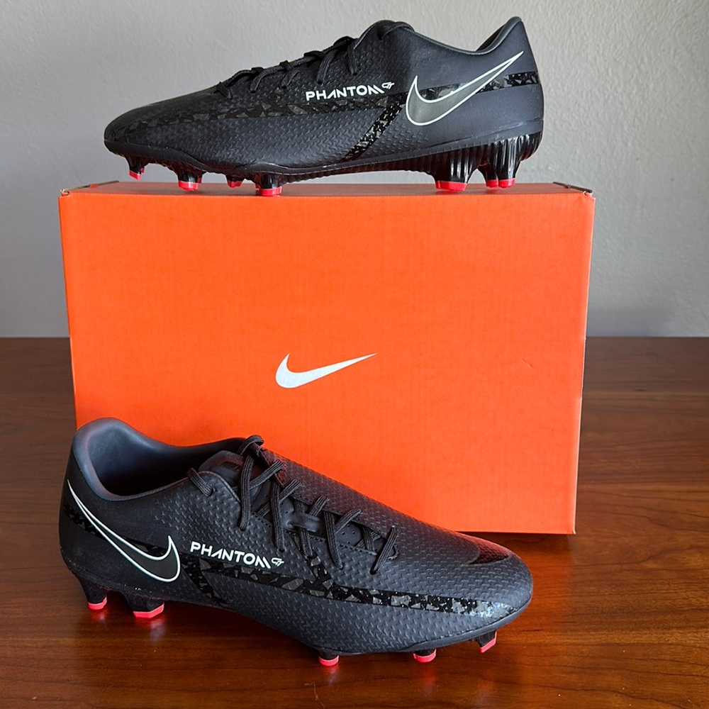New Men’s Nike Phantom GT2 Academy Cleats FG MG Black/Red DA4433-001 - Picture 1 of 6